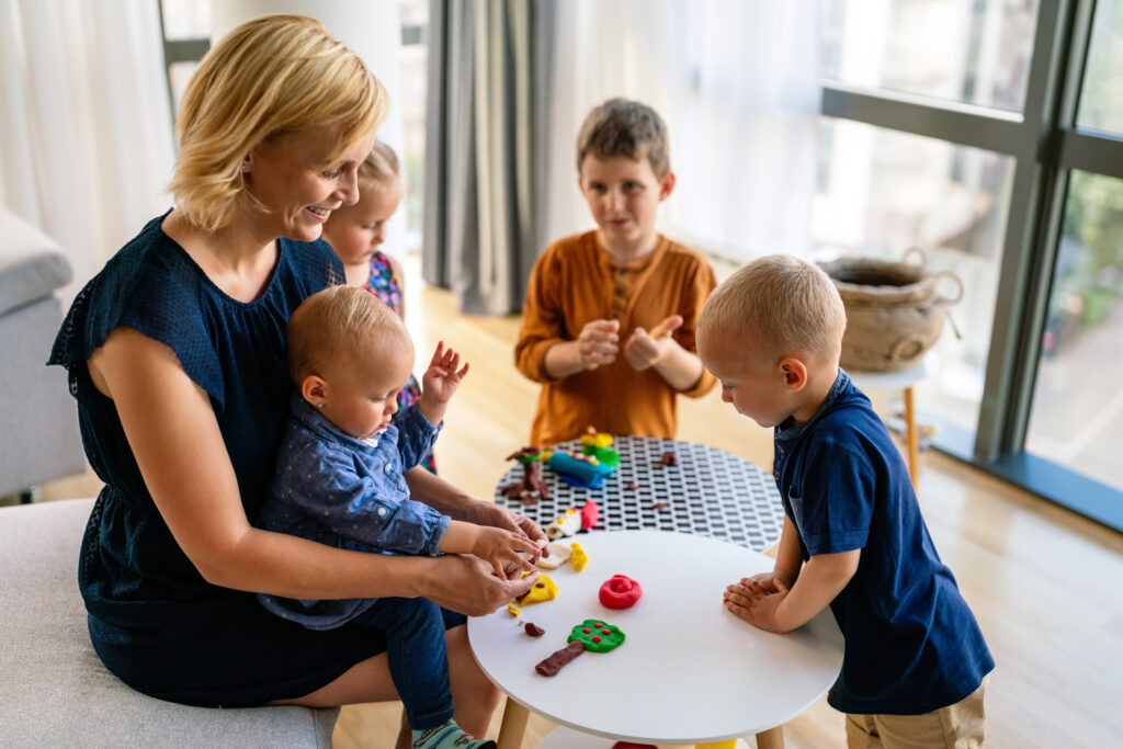 family-children-education-happiness-concept